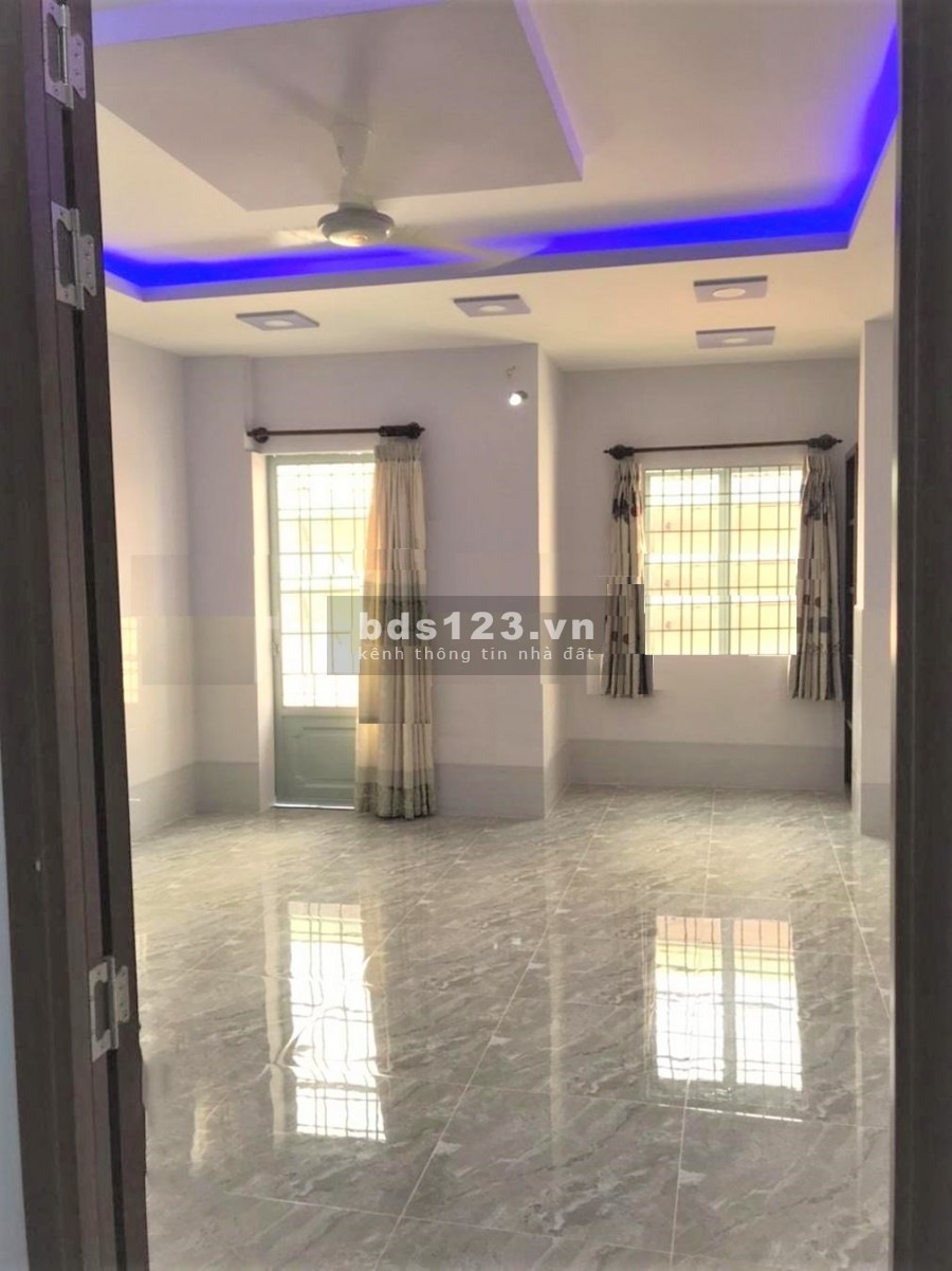 Nhà đẹp 2 tầng, 4.3x10.8 Lý Chiêu Hoàng hẻm 3m Quận 6, giá 3ti9