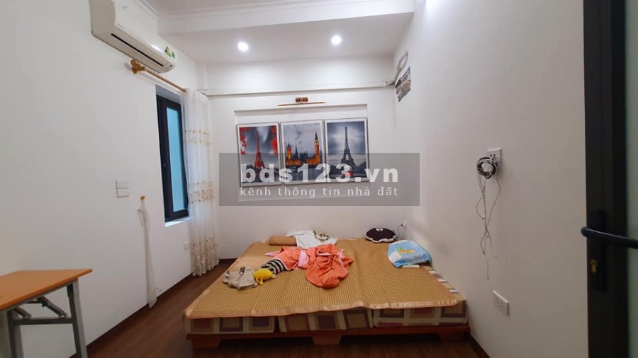 Bán nhà ngõ Hoàng Như Tiếp, Long Biên, ôtô 15m, dt 33m2, 4 Tầng, giá chào 3.2 Tỷ