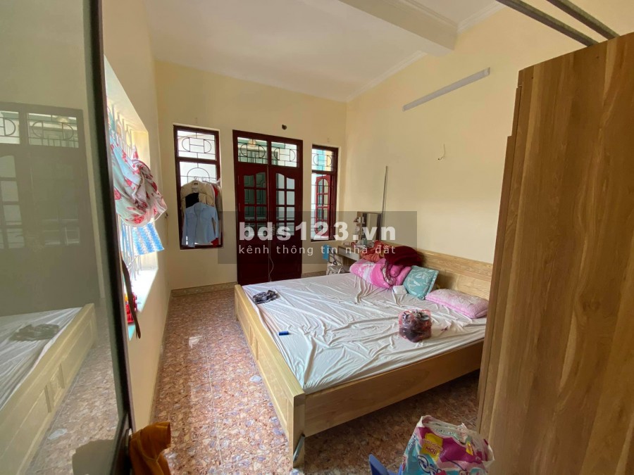 Bán nhà nguyên căn rộng 50m2, ô tô vào ở ngay, Quận Hà Đông, tặng nội thất