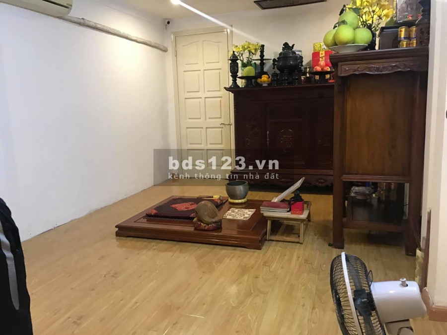 Nhà đẹp ô tô khu vip phố Lý Nam Đế, dt 38m2 5 tầng giá 12.6 tỷ, KD gần phố. Hoàn Kiếm