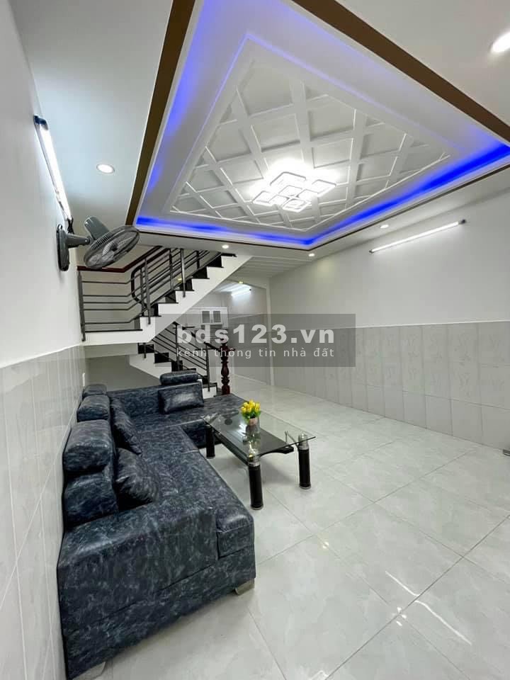 Bán nhà Gò Vấp, giá 3.9 tỷ, đường số 4, phường 18, Quận Gò Vấp