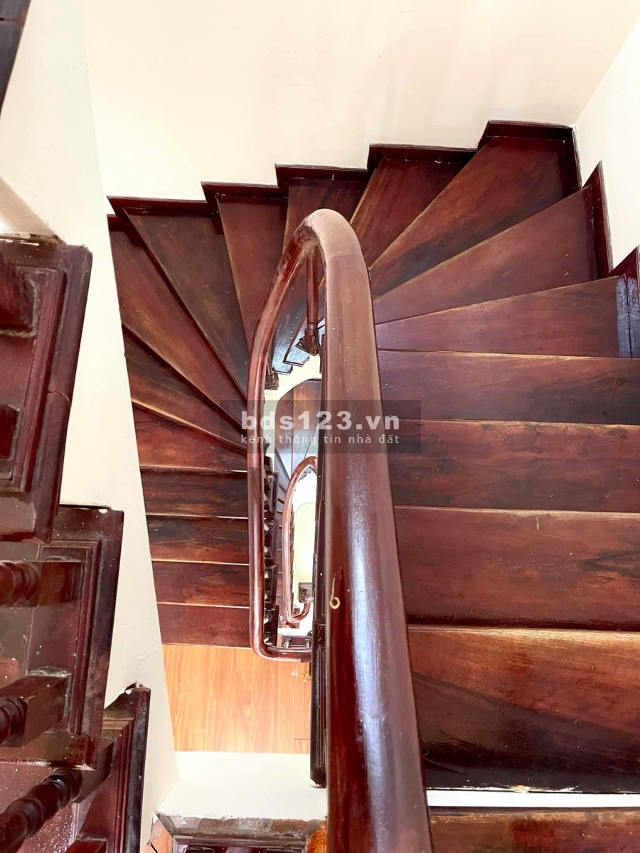 Bán nhà đẹp Đê Trần Khát Chân, Hai Bà Trưng diện tích rộng trong tầm tiền 37m 5 tầng 3,2 tỷ