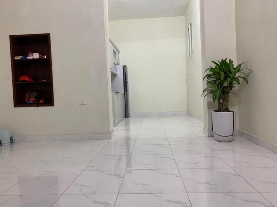 Bán gấp nhà Hoàng Văn Thái, nhà đẹp 35m2, 3 tầng đúc, mt 4.5m, giá chỉ 3.65 tỷ