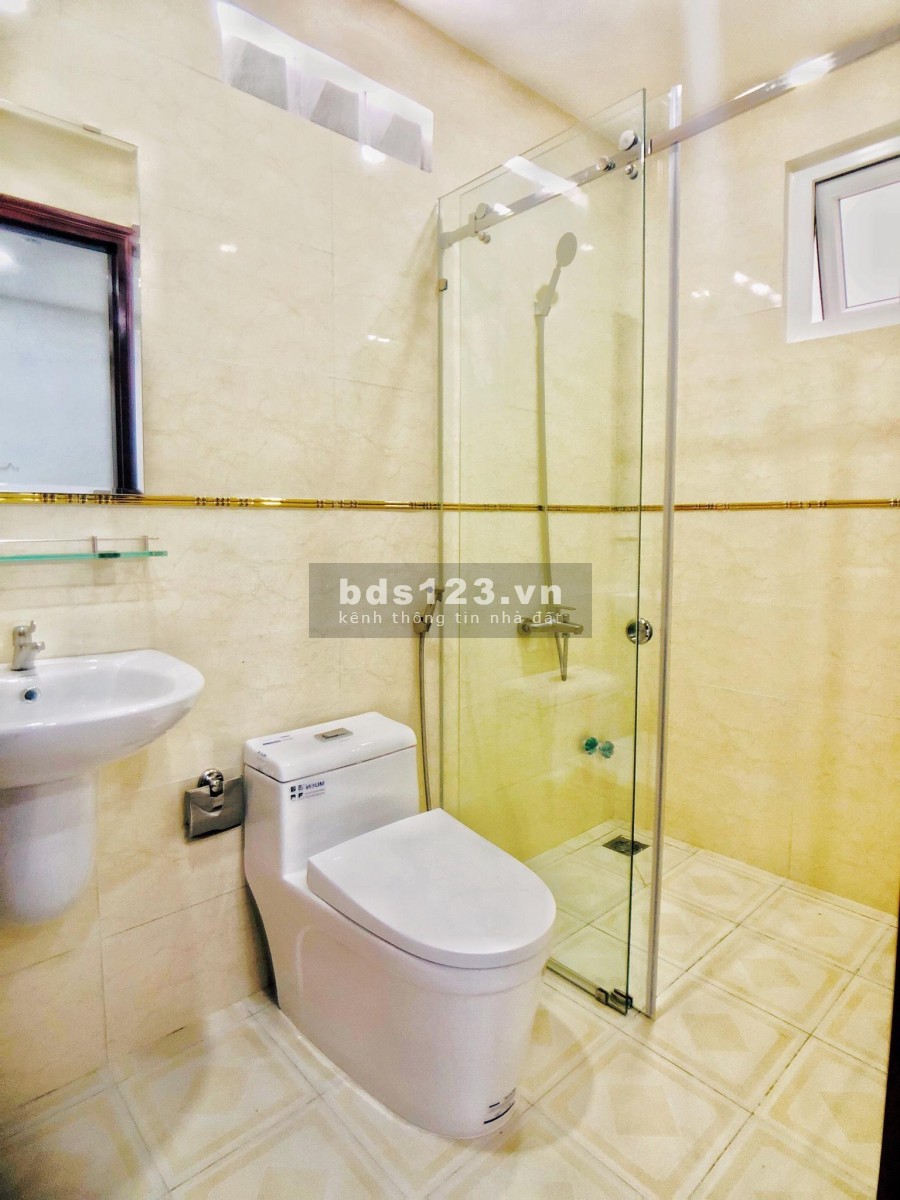 Căn hộ mini DT 38m2 - 1 phòng ngủ + phòng khách cách sân bay 500m