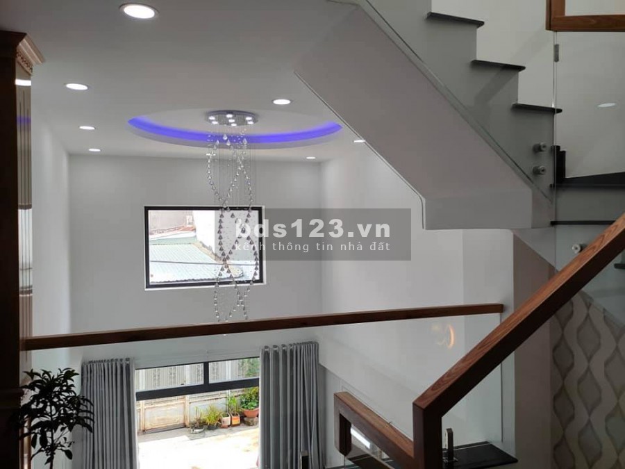 Nhà Bình Thạnh, hẻm xe hơi, sổ vuông như A4, 40m2 chỉ 6 tỷ 7 TL