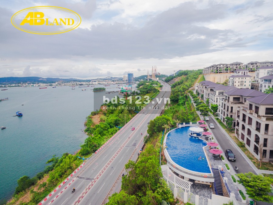 Bán biệt thự nghỉ dưỡng view Vịnh Cửa Lục duy nhất còn sót lại giá ngoại giao hỗ trợ vay