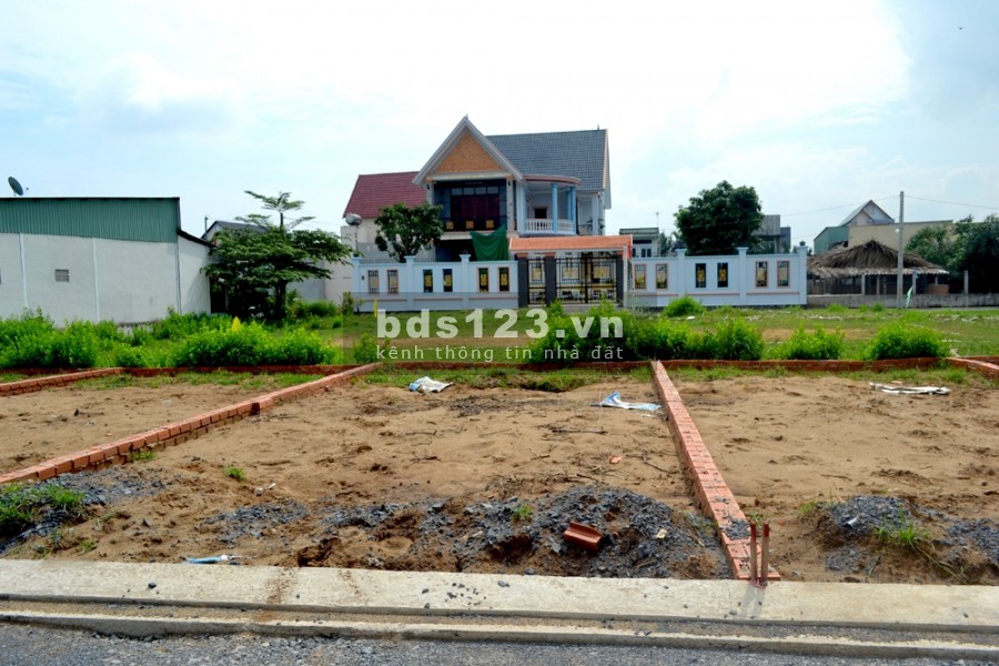 Bán gấp đất thổ cư chính chủ Bình Tân giá rẻ 1.4 tỷ, sổ riêng pháp lí đủ