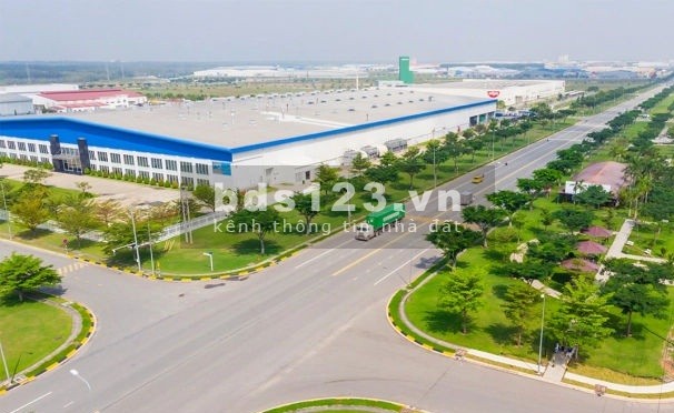 Cần bán 12000m2 đất công nghiệp tại Cẩm giàng Hải Dương vị trí nằm mặt đường QL 38, giao thông thuận tiện