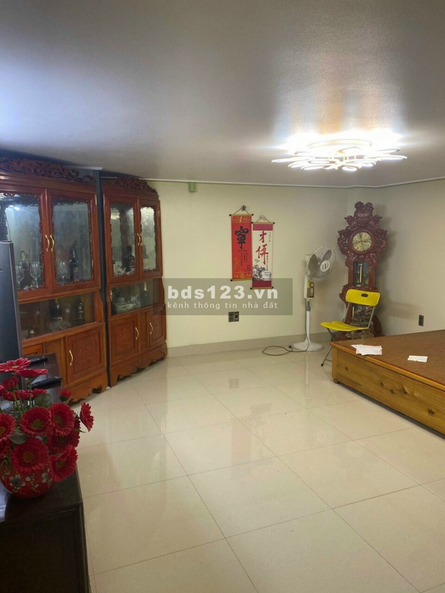 Bán nhà mặt đường đôi Nguyễn Văn Linh, TP HD, 74m2, 5 tầng, mt 5m, thang máy, chỉ 8 tỷ