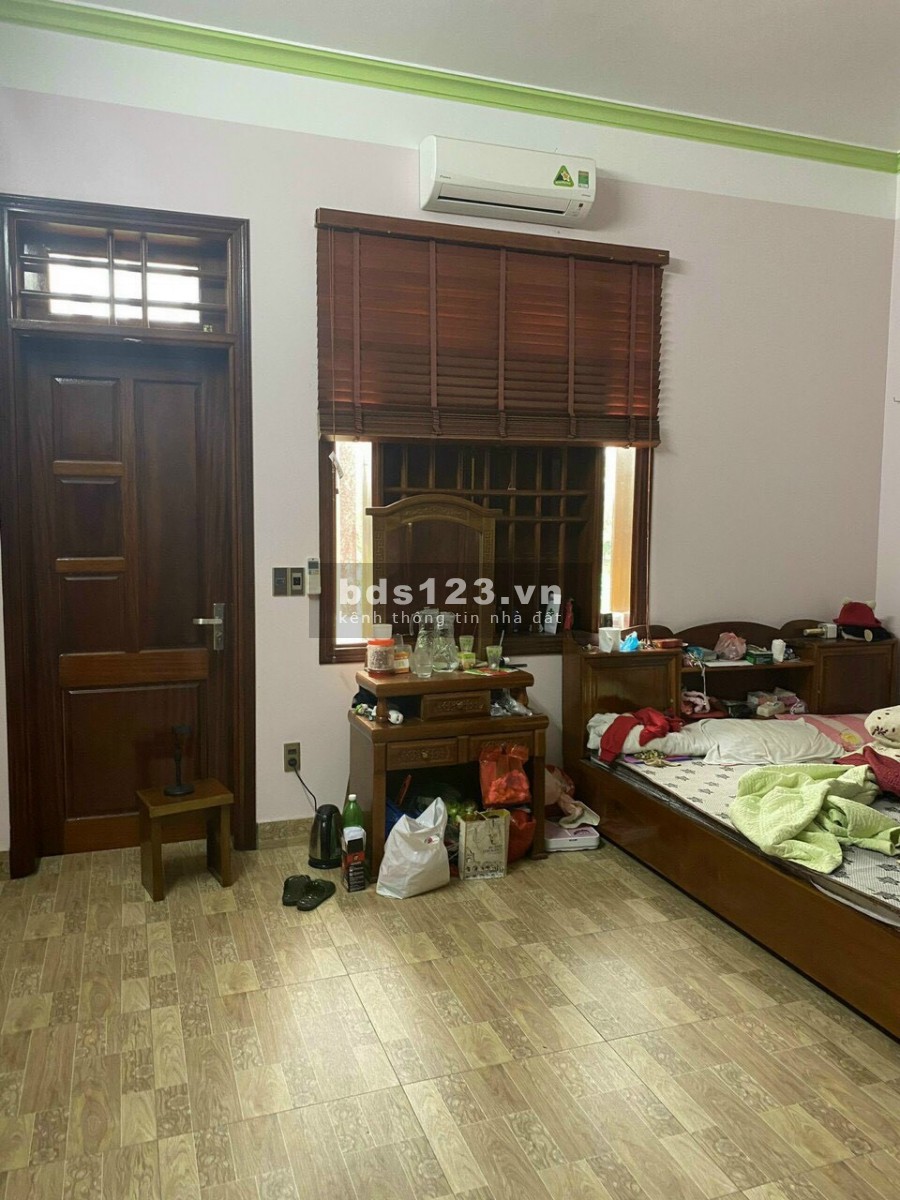 Bán nhà mặt đường đôi Nguyễn Văn Linh, TP HD, 74m2, 5 tầng, mt 5m, thang máy, chỉ 8 tỷ