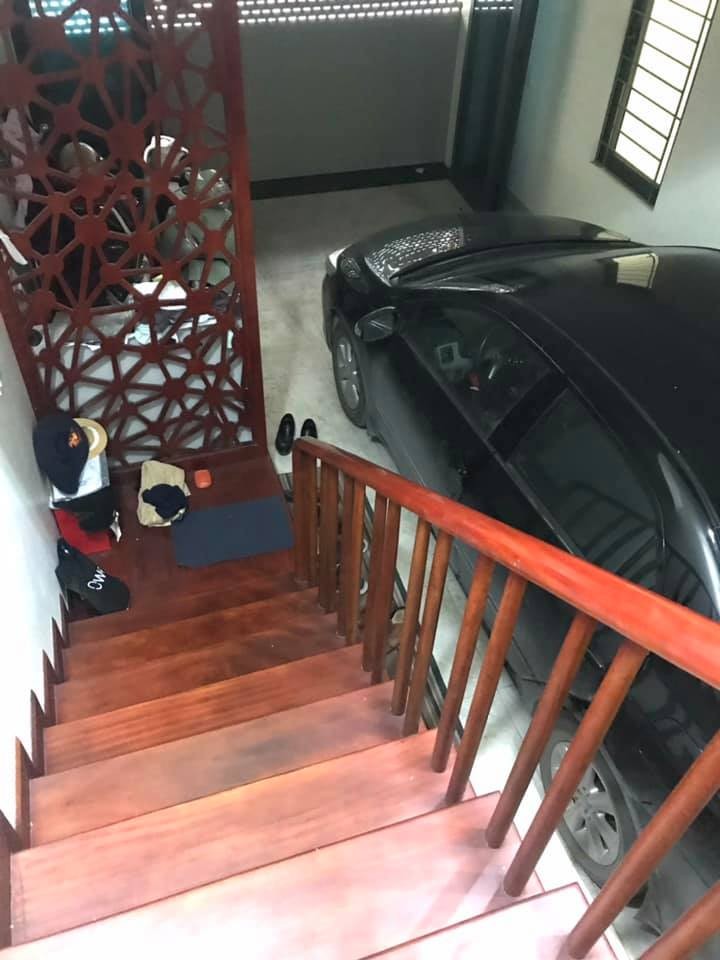 Bán nhà phố Lương Thế Vinh, phân lô, gara ô tô dt 62m2, dt 62m, 5 tầng, mt 5m, giá 9.4 tỷ