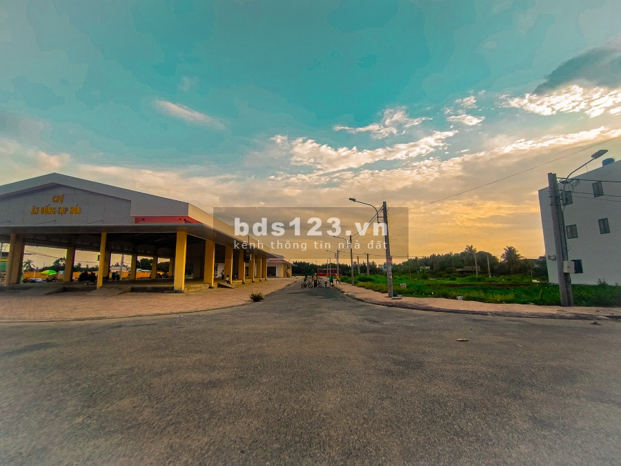 Đất chính chủ cần sang nhượng, mt thuận tiện cho kinh doanh, đầu tư, lh 0395763340