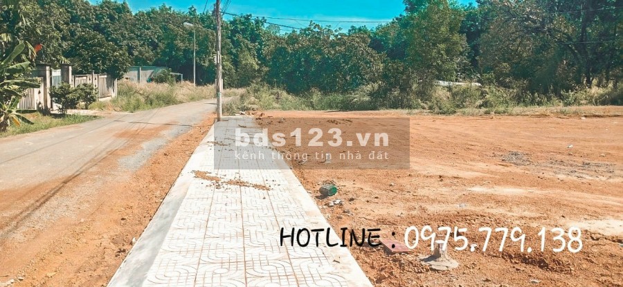 Cần bán gấp lô đất ngay khu nhà máy đang hoạt động mt đường nhựa sổ sẵn