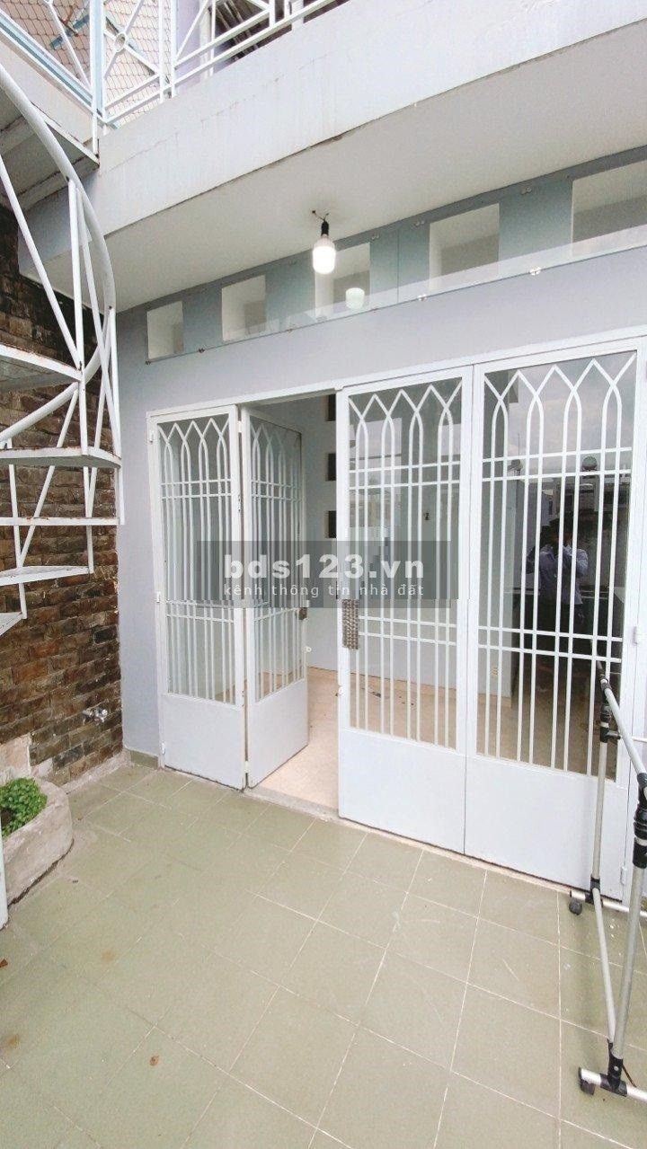Nhà Mới 5PN- Hẻm Xe Hơi kd tự do, Hòa Hảo Quặn 10, giá 23 triệu/tháng