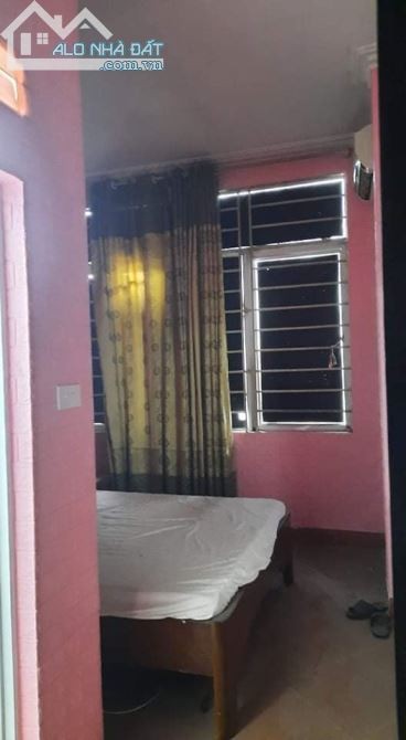 Bán nhà Khương Đình, Thanh Xuân, ô tô đỗ cửa, 8 phòng khép kín, 35m2, giá chỉ 3.2 tỷ, LH 0966456918