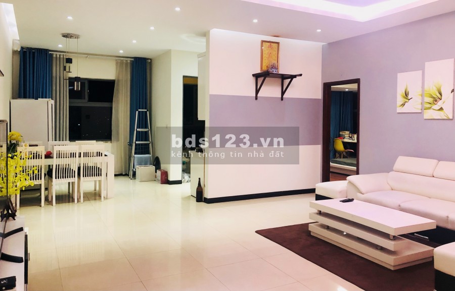 Chính chủ bán căn hộ 127m2, CT5C Đô thị Văn Khê, Ban công hướng Đông, 3 phòng ngủ, 2 phòng vệ sinh, Full nội thất