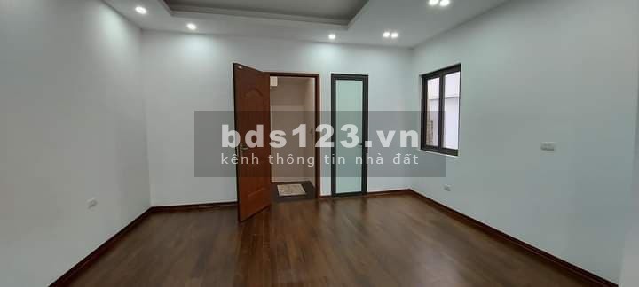 Nhà đẹp ở ngay,ô tô,Trung tâm quận,Tam Khương, 6 tầng,MT 5.4m