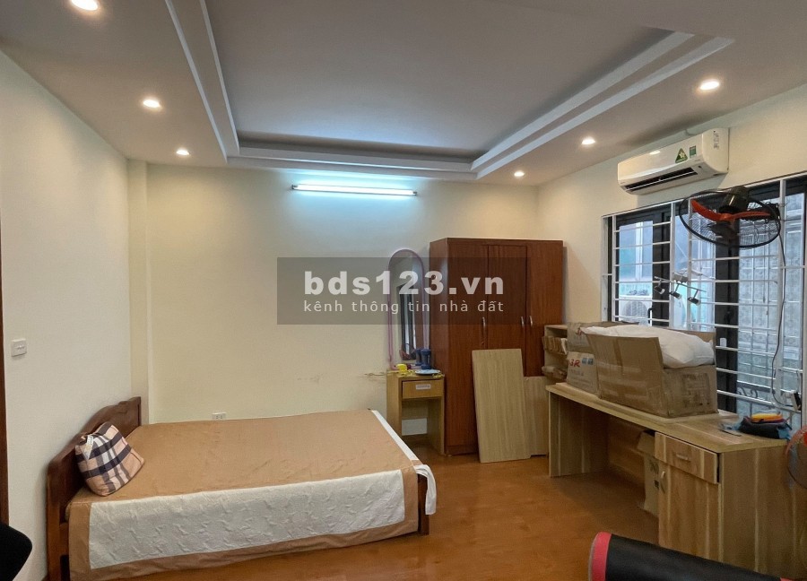 Siêu phẩm Vương Thừa Vũ, gần ô tô, 200m2 sử dụng, giá bán chỉ 3.6 tỷ