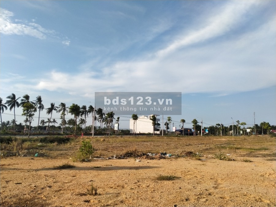 Cần bán gấp lô đất Điện Thắng Trung nằm ngay quốc lộ 1a