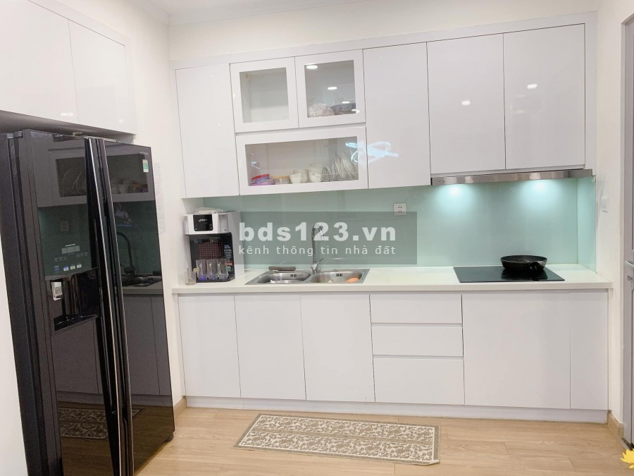 Tôi đang cần bán căn hộ 2 ngủ tại tòa A3, Full nội thất, giá 3 tỷ (bao phí) tại Vinhomes Gardenia