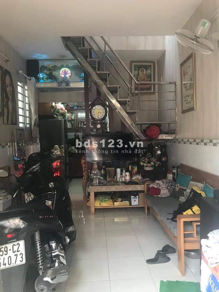 Hàng thơm ngon hiếm hẻm xe hơi tránh Quận 7 sổ vuông vức, dt 24m2, giá chỉ 3 tỷ