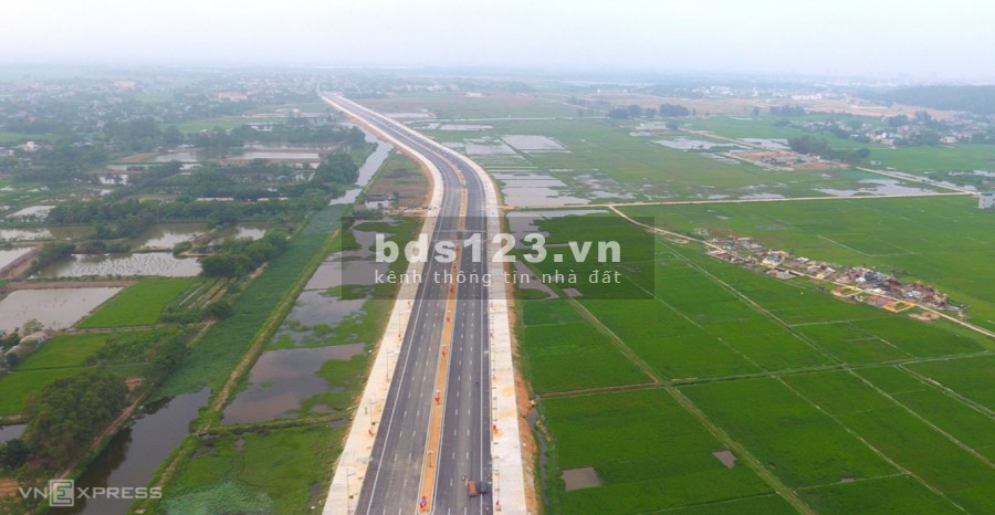 Đón sóng đầu tư ven biển tại tp Sầm Sơn, cạnh đường ven biển lh 0916113616