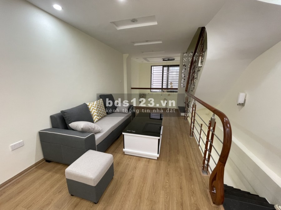 Bán nhà Gần KĐT Dương Nội, lô góc, 2 mặt thoáng ngõ thông, 3 gác qua cửa nhà chỉ 2.27 tỷ (Bao phí, giá cực hiếm)