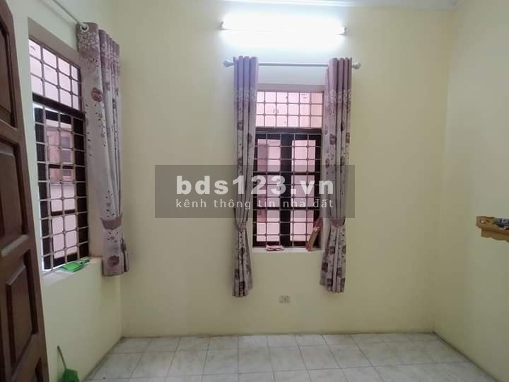 Nhà Phố Lạc Long Quân, nhà đẹp phố đẹp, gần ngõ ô tô,…