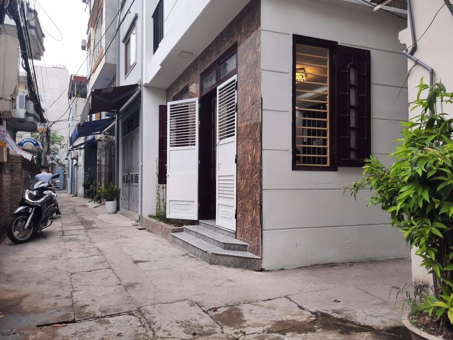 Nhỉnh 3tỷ có ngay nhà Ngọc Hồi Thanh Trì 45 m 5 tầng sổ đỏ vuông đét