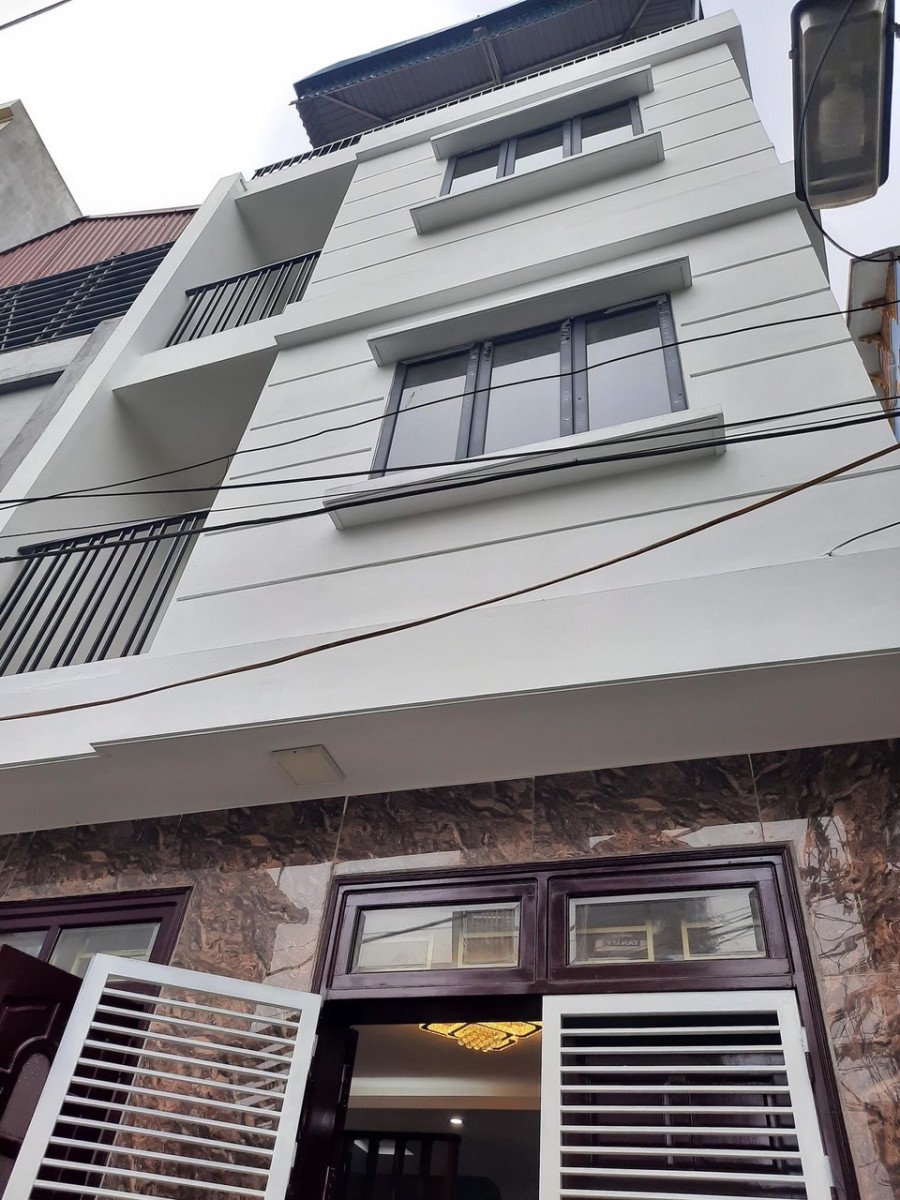 Nhỉnh 3tỷ có ngay nhà Ngọc Hồi Thanh Trì 45 m 5 tầng sổ đỏ vuông đét