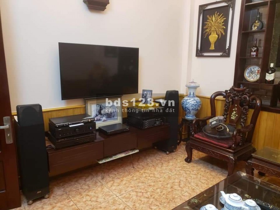 Bán nhà siêu phẩm khu Đầm Trấu, phân lô ô tô tránh, 5 tầng, nhà đẹp ở ngay