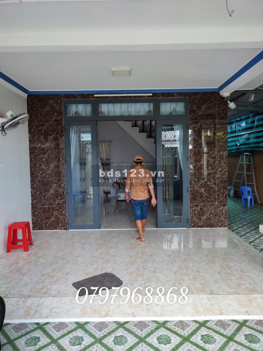 Chính chủ bán nhanh nhà nguyên căn 4 pn, có sẵn đầy đủ nội thất