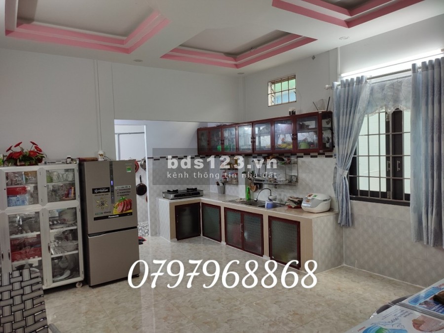 Chính chủ bán nhanh nhà nguyên căn 4 pn, có sẵn đầy đủ nội thất