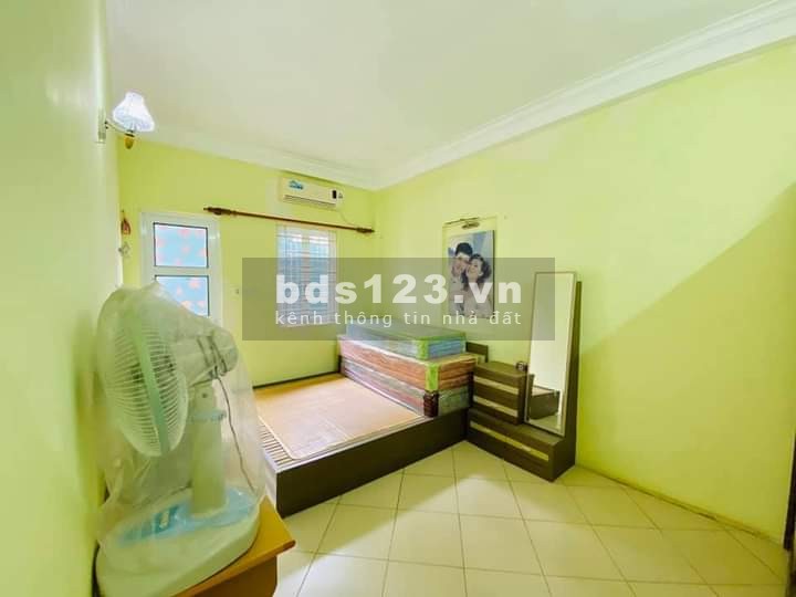 Khâm Thiên, 4.4 tỷ, 42 m2, mặt tiền 6m, nhà thoáng sáng vượng sinh khí, đẹp, ở luôn