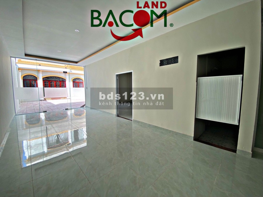Bán nhà 1T3L mt Hà Huy Giáp mặt tiền đường chính của trung tâm Biên Hòa, dt đất 390m2