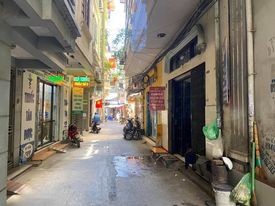 Bán Nhà Ngõ 1160 Láng, Đống Đa 43m 5 Tầng MT 4m mặt ngõ kinh doanh, giá hơn 6 tỷ.
