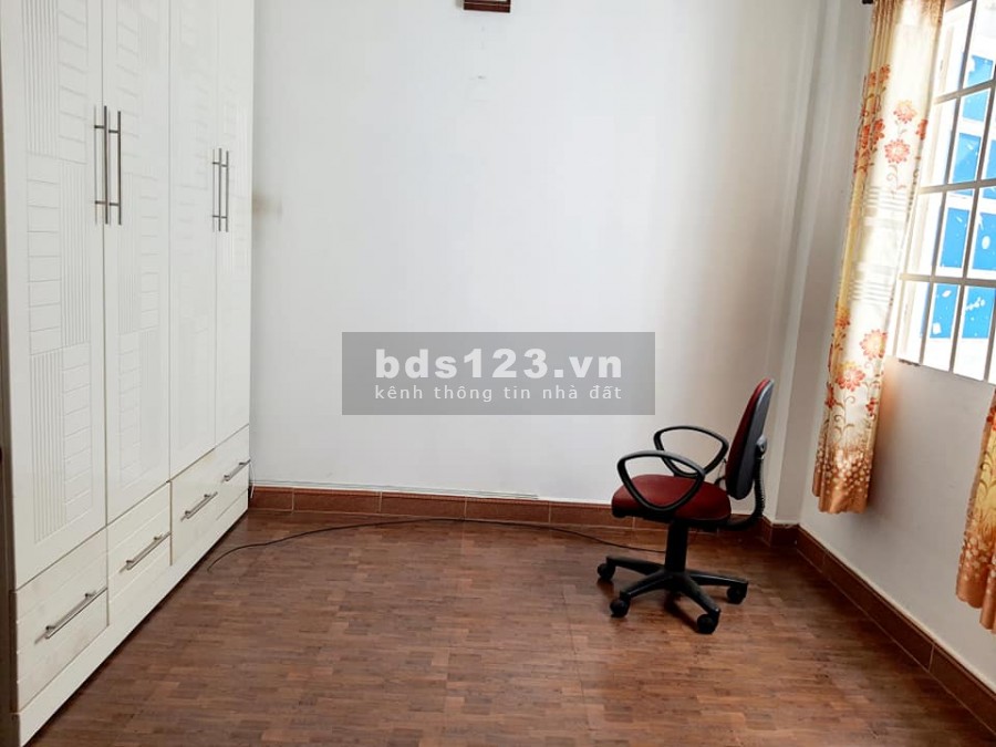 Bán Nhà Phố Đường Nguyễn Thái Sơn DT: 40m2, 3 L, 4m x 10m, Giá chỉ: 4.5 tỷ.