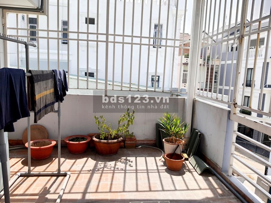 Bán Nhà Phố Đường Nguyễn Thái Sơn DT: 40m2, 3 L, 4m x 10m, Giá chỉ: 4.5 tỷ.