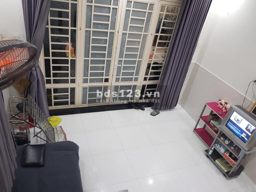 Nguyễn Thị Tần Quận 8 một căn duy nhất chủ cần bán gấp, lh 0362592754