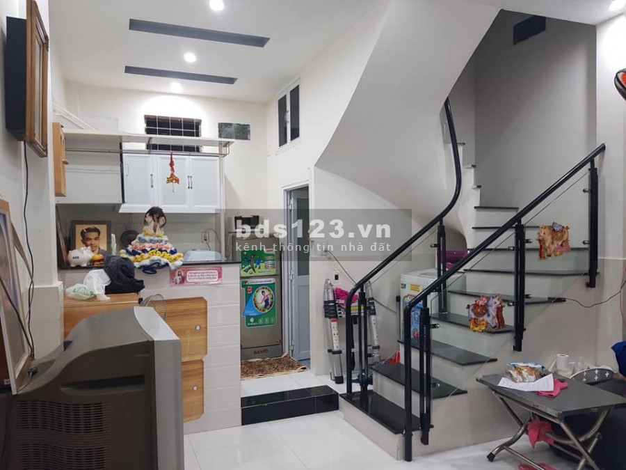 Nguyễn Thị Tần Quận 8 một căn duy nhất chủ cần bán gấp, lh 0362592754