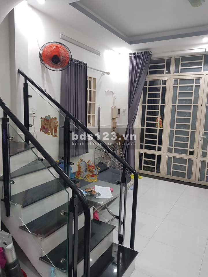 Nguyễn Thị Tần Quận 8 một căn duy nhất chủ cần bán gấp, lh 0362592754