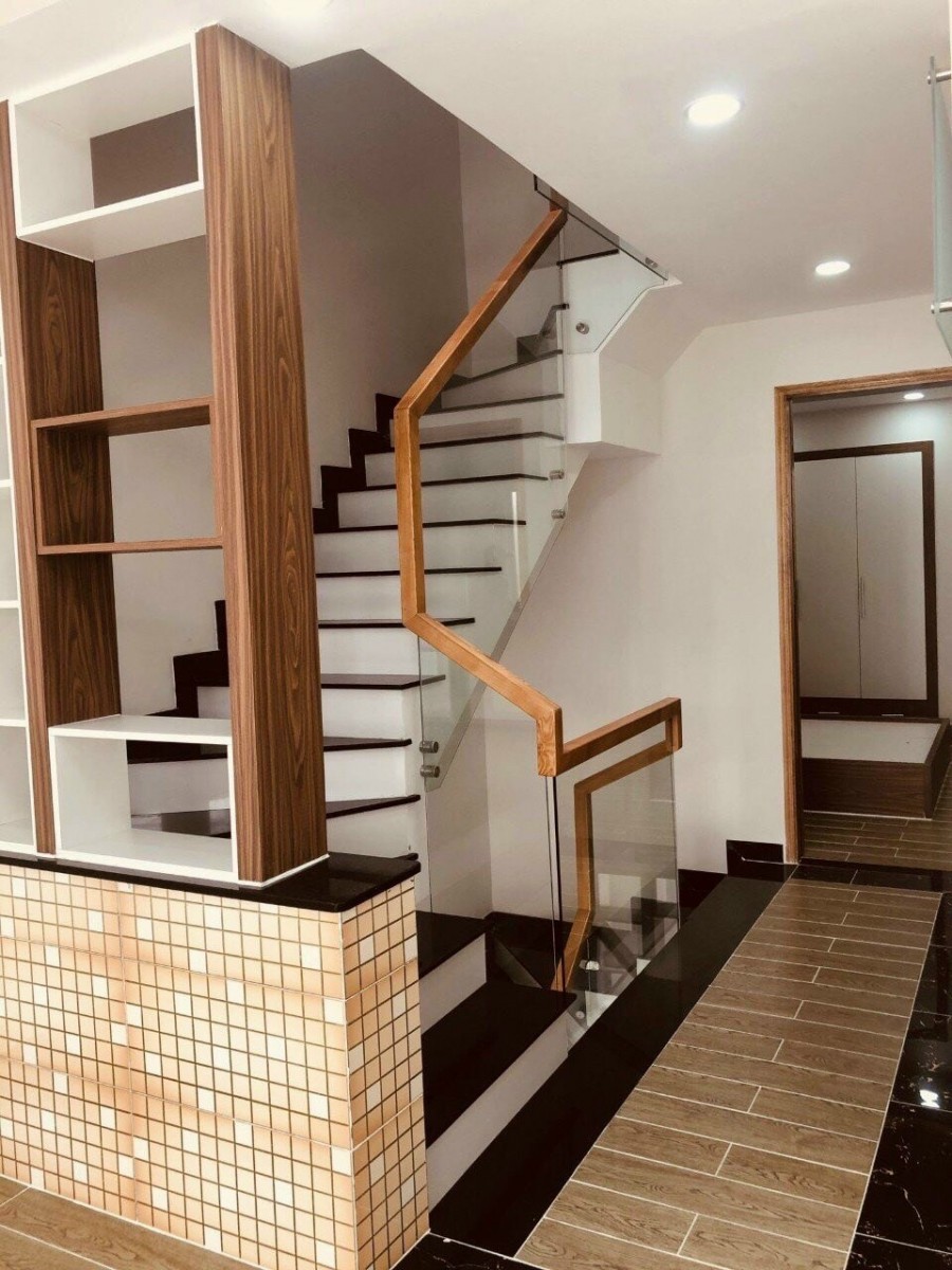 Bán nhà Quận Bình Tân, diện tích 52m2, 4 tầng, giá 5.3 tỷ, lh 0917173744 Nghĩa