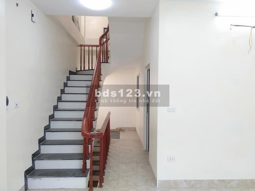 Bán nhà Hà Đông, ô tô. 7 chỗ đỗ cửa, tiện ích ngập tràn, dt 43m2, 5 tầng, giá 2 tỷ