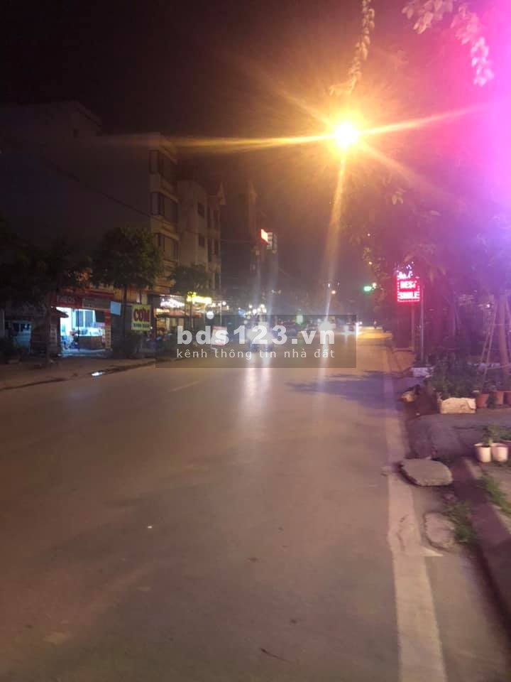 Phố Kinh Doanh, Mặt Tiền khủng, 105m2 MTx7.5m Hoàng Như Tiếp