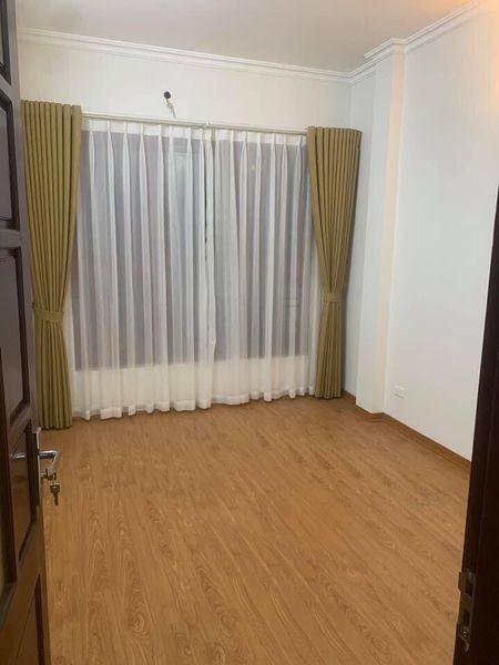 Bán gấp nhà mới đẹp Phố Đại La, 30Mx5 tầng, nhiều tiện ích, 2 mặt thoáng
