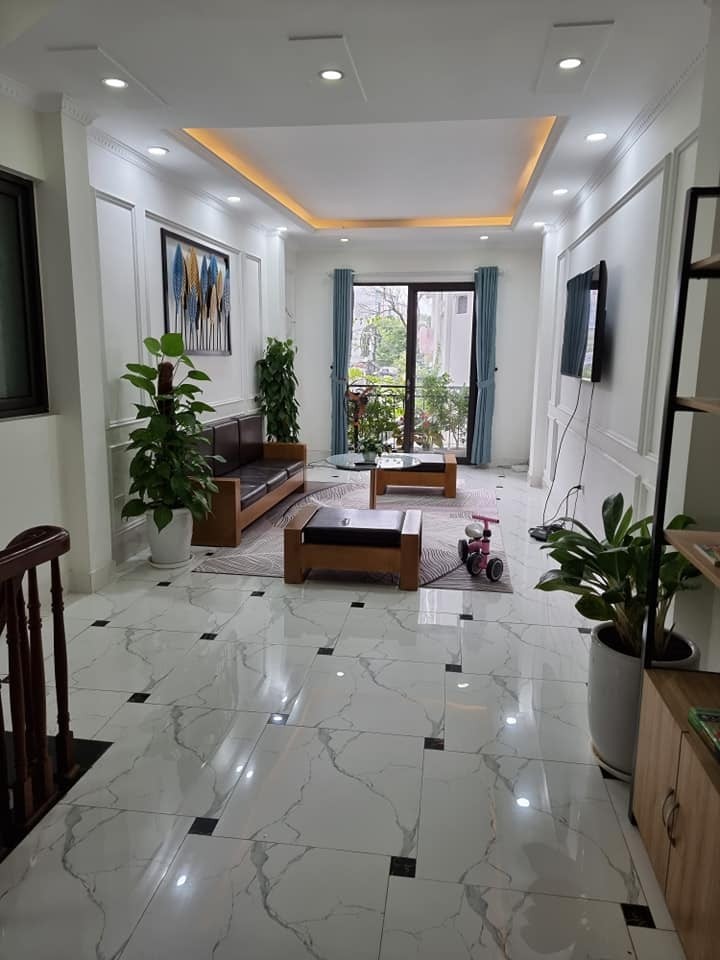 Bán nhà Phân lô Hồ Tùng Mậu, DT gần 90m, 5 tầng giá 5,1 tỷ, gara ô tô, KD vỉa hè rộng.