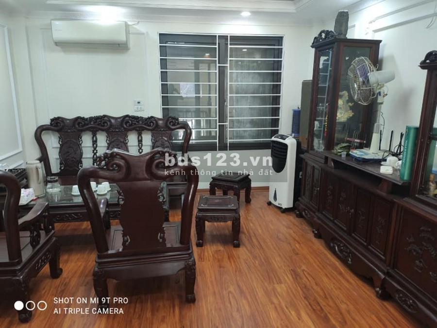 Cần tiền bán gấp nhà phố Bằng Lệt, gara ô tô, 6 tầng, full nội thất xịn chỉ nhỉnh 6 tỷ