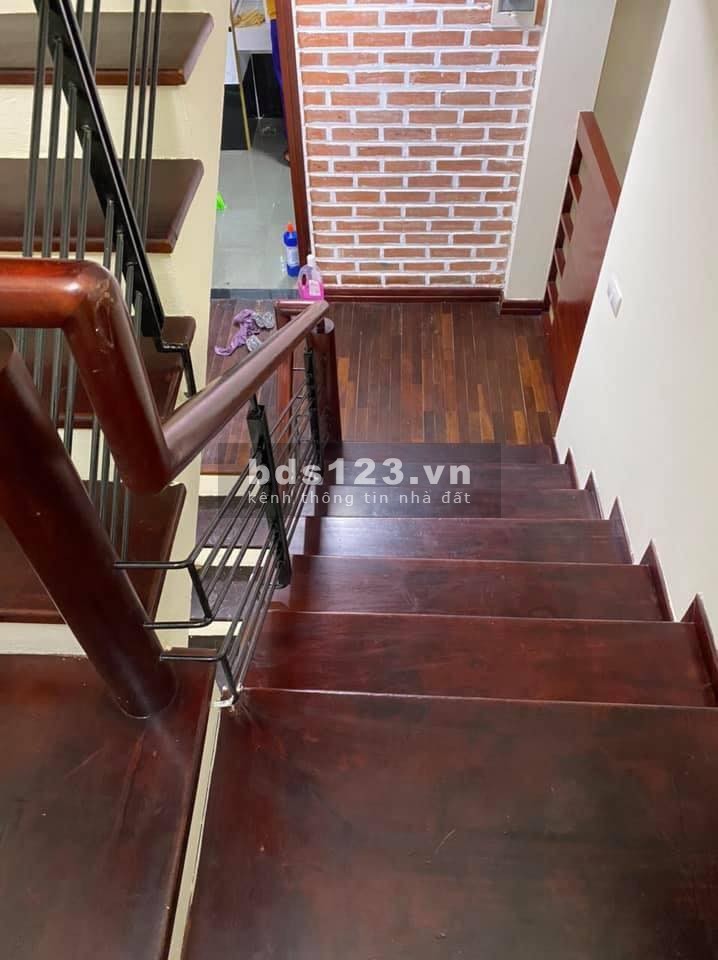Nhà 2 mặt thoáng, nở hậu, 5 tầng, ngõ 445 Nguyễn Khang, DT 59m2 MT 6.1m giá 6.5 tỷ
