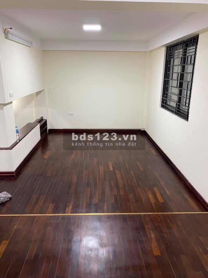 Nhà 2 mặt thoáng, nở hậu, 5 tầng, ngõ 445 Nguyễn Khang, DT 59m2 MT 6.1m giá 6.5 tỷ