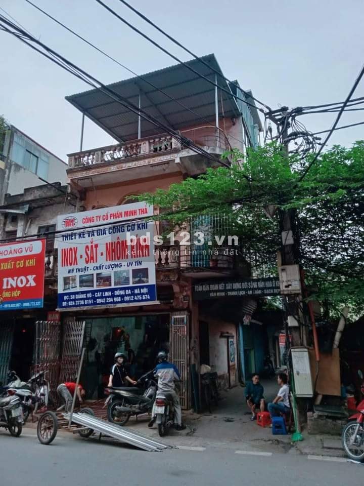 Bán nhà Giảng Võ, mặt đường, vị trí đẹp, diện tích 27m2, giá bán 15 tỷ